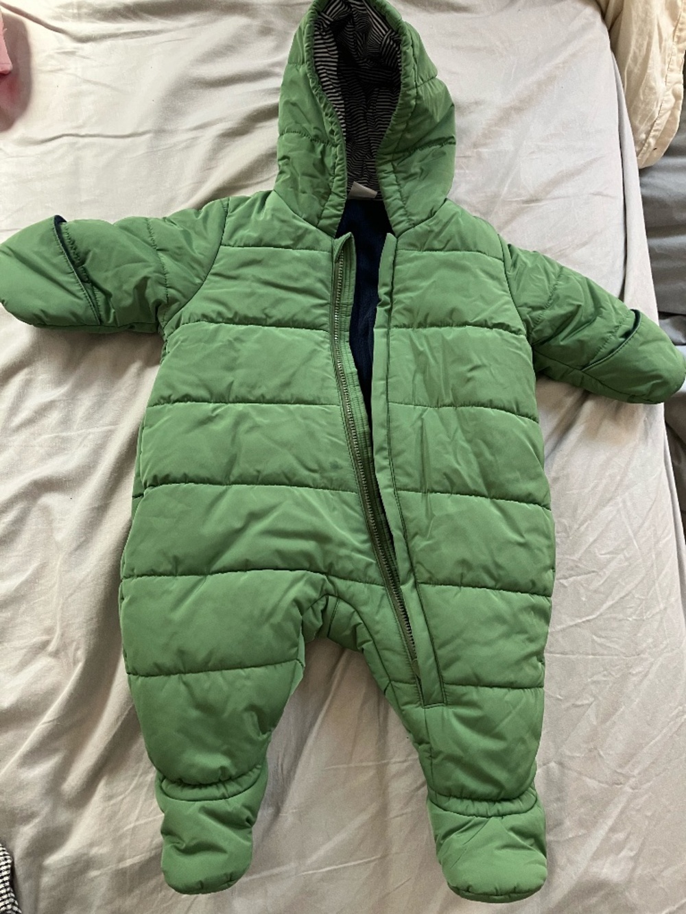 Petit Bateau hooded and footed snowsuit (3m)